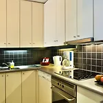 Adina Apartmanhotel