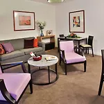 Adina Hotel apartamentowy 4*