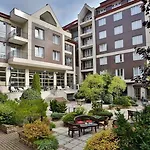 Adina Hotel apartamentowy