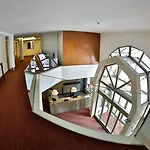 Aparthotel Adina 4*