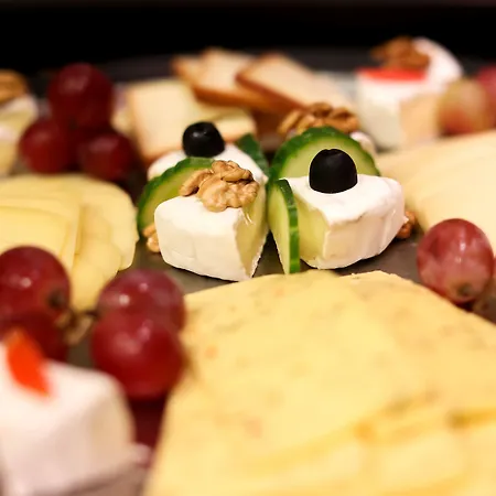 Hotel apartamentowy Adina 4*