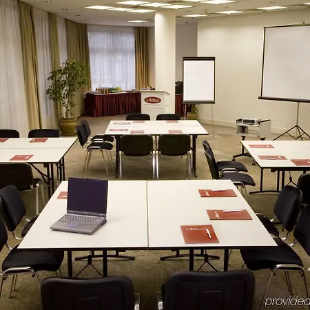 Adina Aparthotel