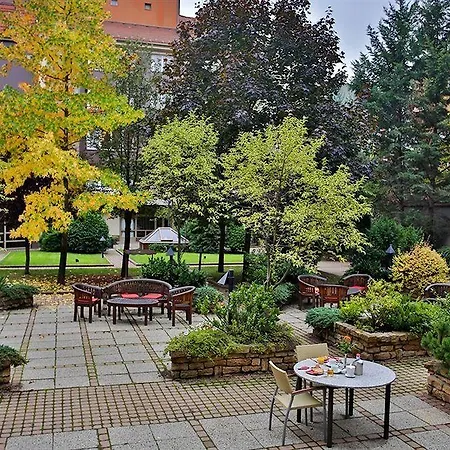 Hotel Adina 4*