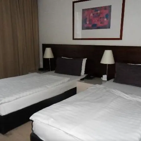 Hotel Adina