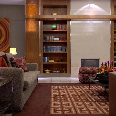 Hotel Adina 4*
