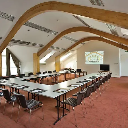 Lejlighedshotel Adina 4*