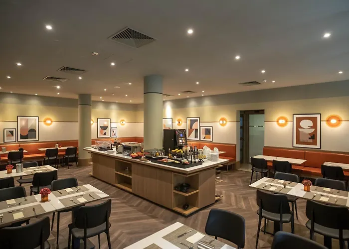 아디나 아파트먼트