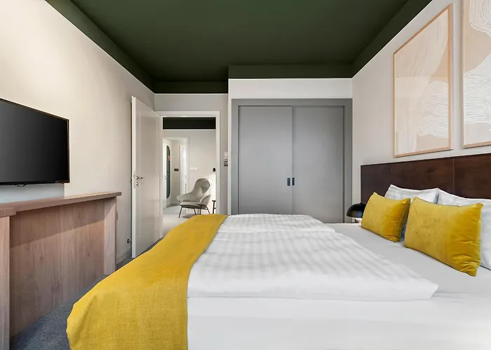 아디나 아파트먼트