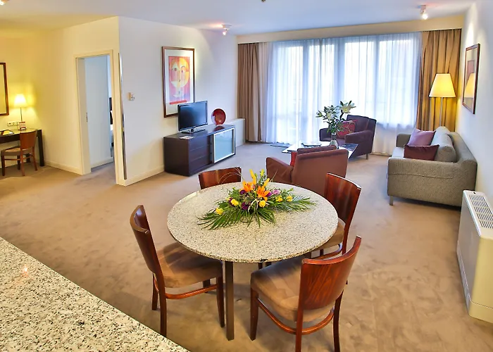 아디나 아파트먼트