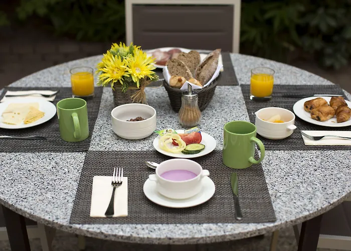 아파트호텔 아디나 아파트먼트 4*