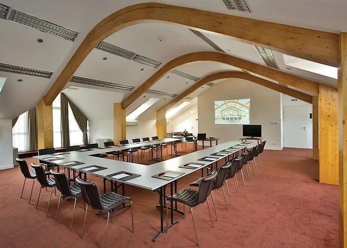 아파트호텔 아디나 아파트먼트 4*